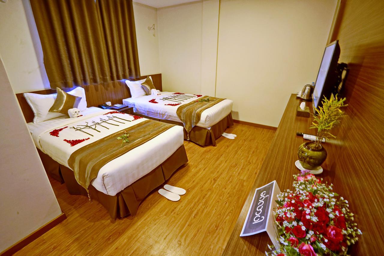 Sanctuary Hotel Mandalay Ngoại thất bức ảnh