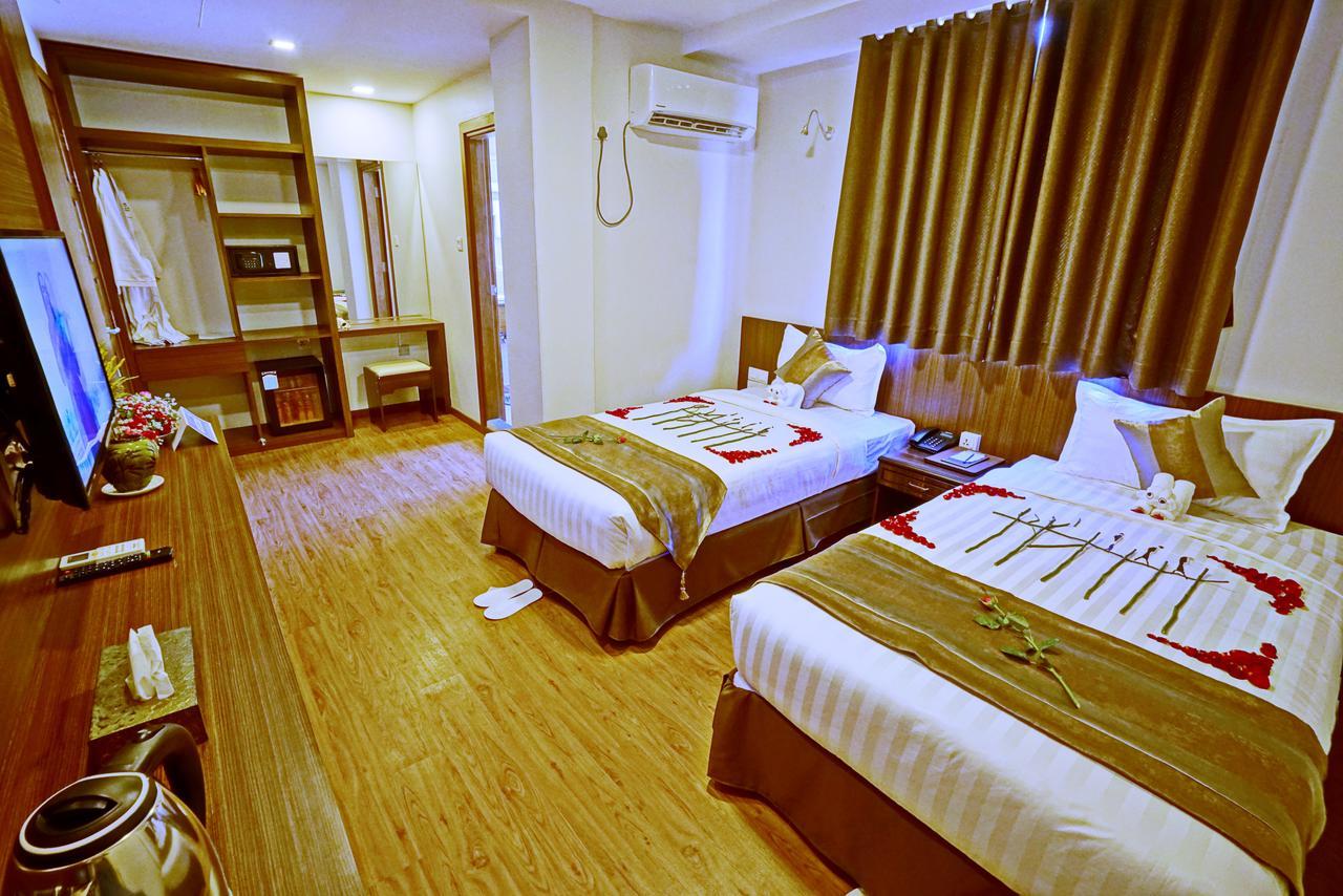 Sanctuary Hotel Mandalay Ngoại thất bức ảnh
