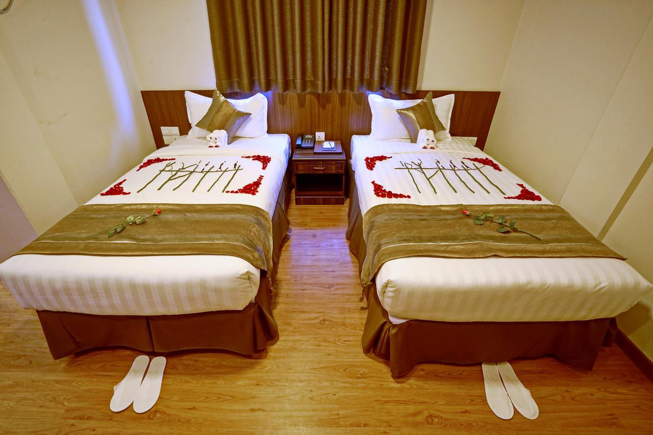 Sanctuary Hotel Mandalay Ngoại thất bức ảnh
