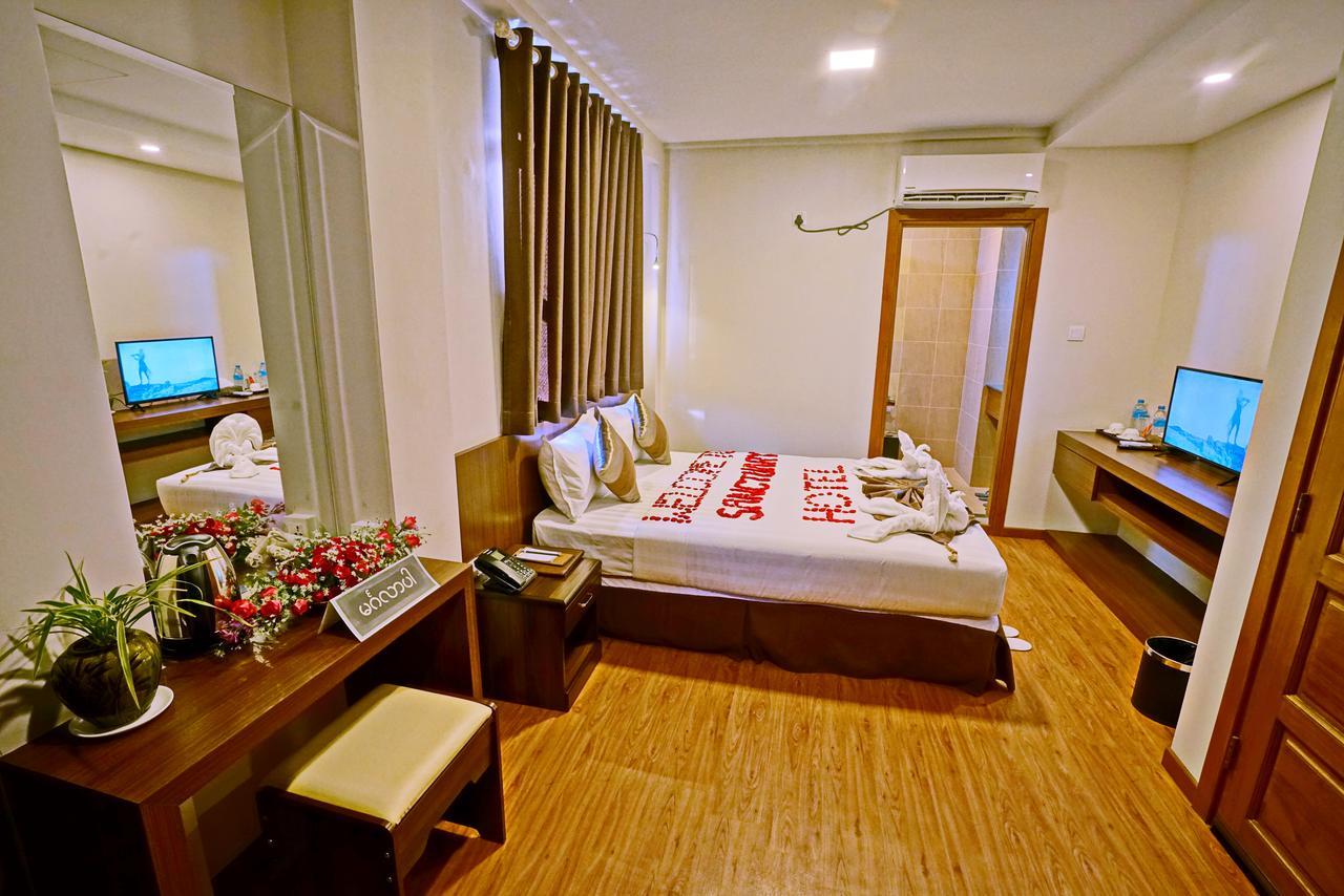 Sanctuary Hotel Mandalay Ngoại thất bức ảnh