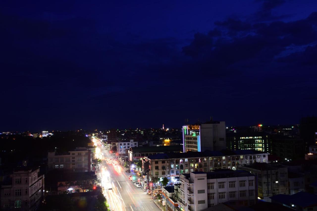 Sanctuary Hotel Mandalay Ngoại thất bức ảnh
